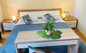 Apartmans And Rooms Madunic I